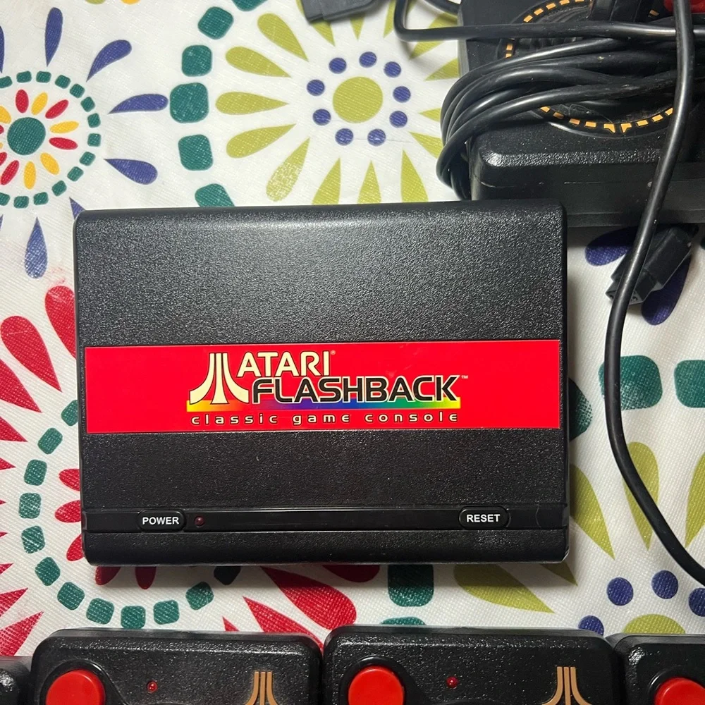 Atari Flashback, Classic Games Plug N Play Consoles Lot
